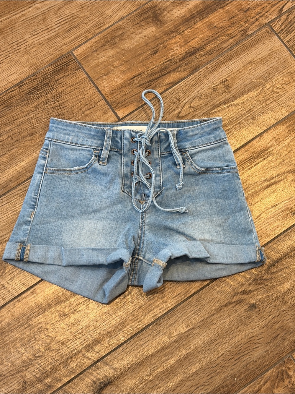 🌟 PacSun Super Stretch Shortie Jean Shorts - Size 22